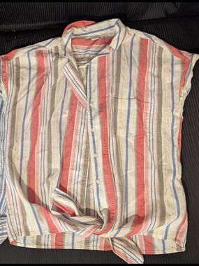 Old Navy Short-Sleeve Button-Up Tie Front Shirt Size Medium